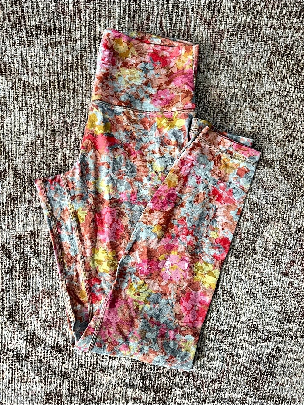 Lululemon Align Pant 25” Floral Leggings Pink & Blue Size 6